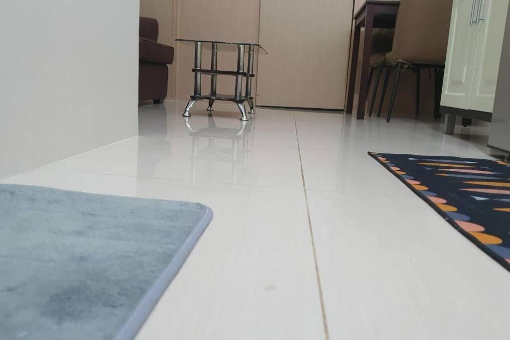 Cherolds Place Lovely 1 Bedroom Condo With Balcony Manila Exterior foto
